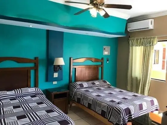 Basic Tek Büyük Yataklı Oda