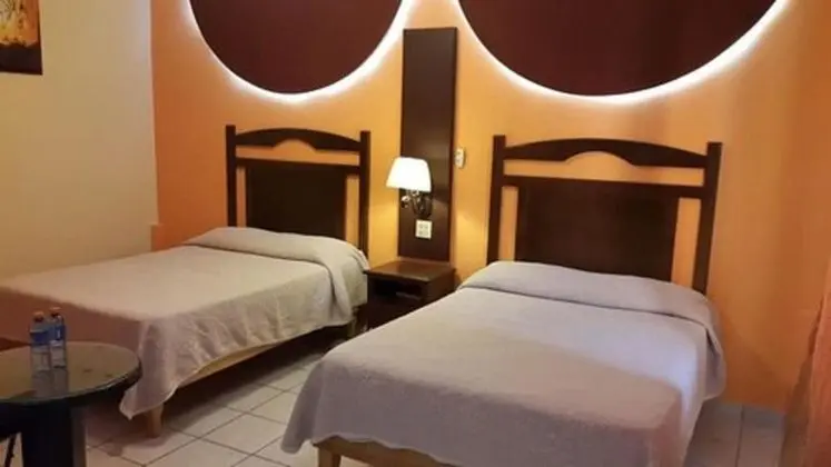 Basic Tek Büyük Yataklı Oda