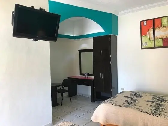 Basic Tek Büyük Yataklı Oda