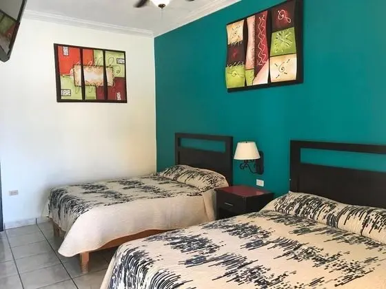 Basic Tek Büyük Yataklı Oda