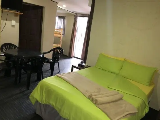 Family Oda, 2 Çift Kişilik Yatak, Küçük Mutfak, Bahçe Manzaralı