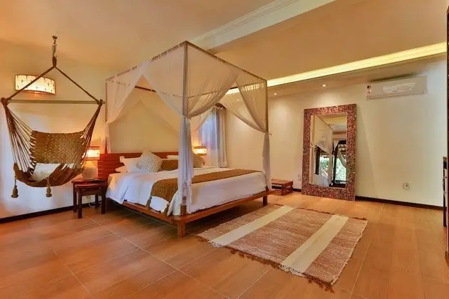 Luxury Tek Büyük Yataklı Oda, Jakuzi, Bahçe Manzaralı