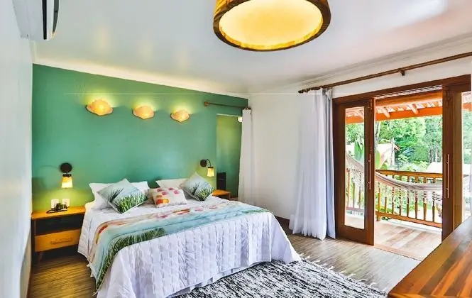 Premium Tek Büyük Yataklı Oda, 1 Yatak Odası, Balkon, Bahçe Manzaralı