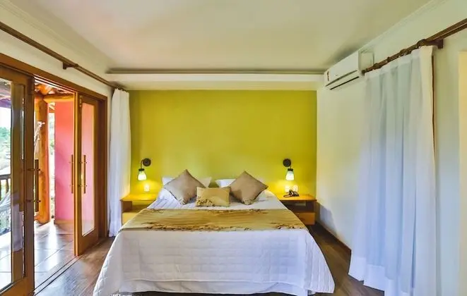 Premium Tek Büyük Yataklı Oda, 1 Yatak Odası, Balkon, Bahçe Manzaralı