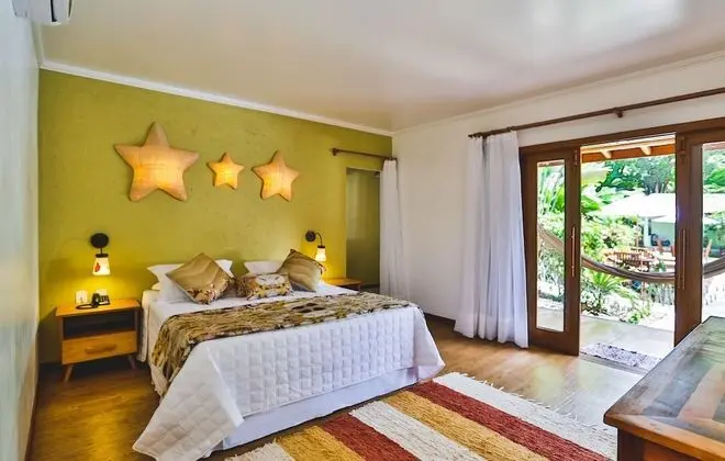 Premium Tek Büyük Yataklı Oda, 1 Yatak Odası, Balkon, Bahçe Manzaralı