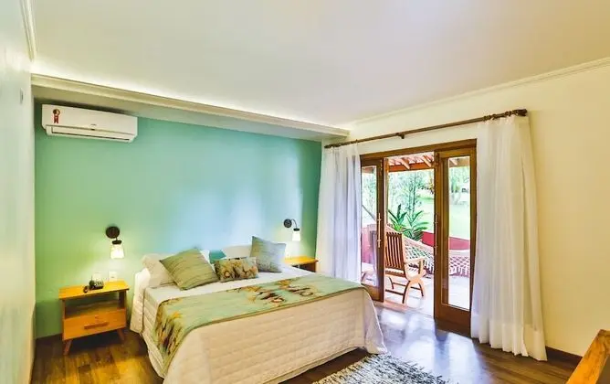 Premium Tek Büyük Yataklı Oda, 1 Yatak Odası, Balkon, Bahçe Manzaralı