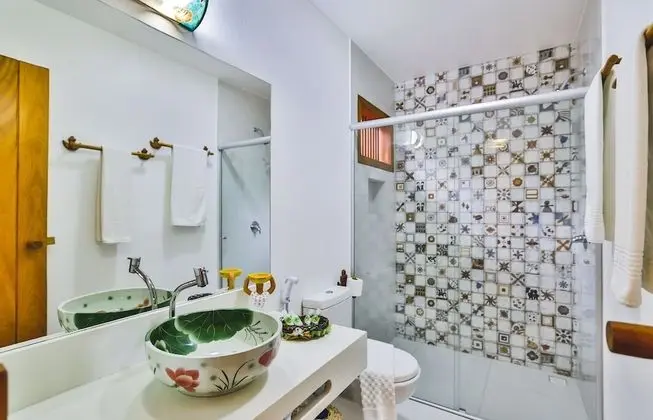 Premium Tek Büyük Yataklı Oda, 1 Yatak Odası, Balkon, Bahçe Manzaralı
