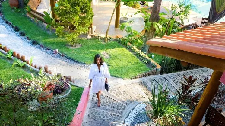 Premium Tek Büyük Yataklı Oda, 1 Yatak Odası, Balkon, Bahçe Manzaralı