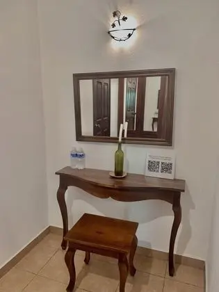 Oda, Havuz Manzaralı (Orquídeas #4)