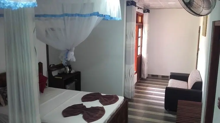 Deluxe Family Room with Mountain View and Balcony
