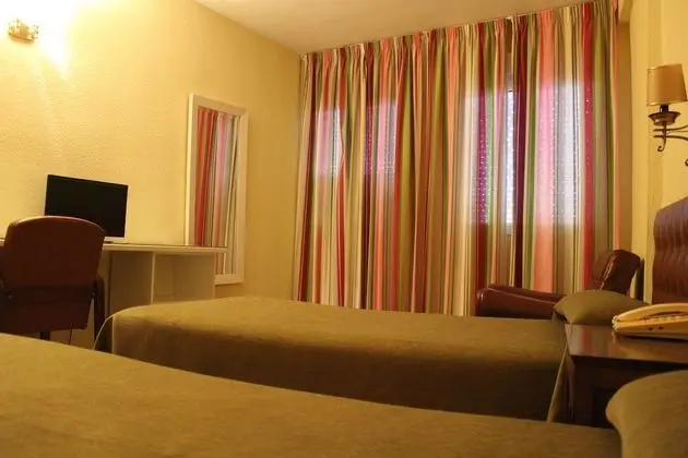 İki Ayrı Yataklı Oda