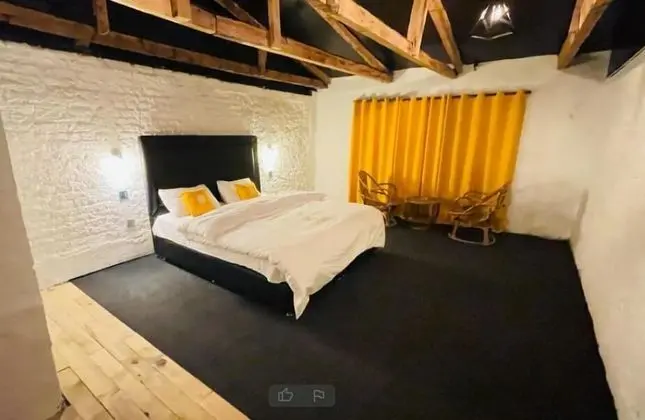 Deluxe Tek Büyük Yataklı Oda