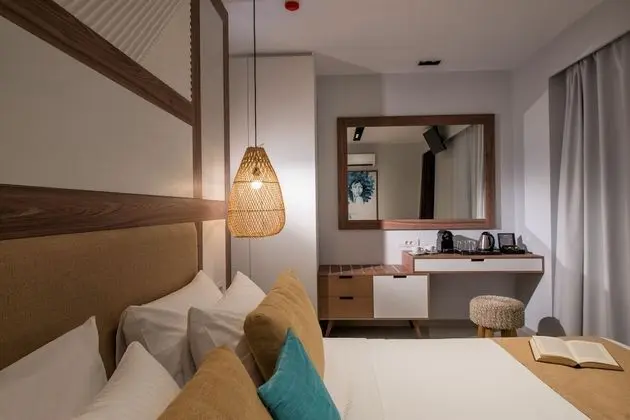 Tek Büyük Yataklı Oda (Plus Swim Up)