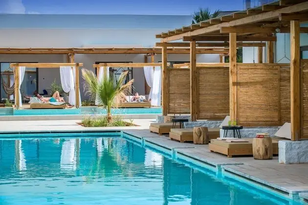Tek Büyük Yataklı Oda (Plus Swim Up)