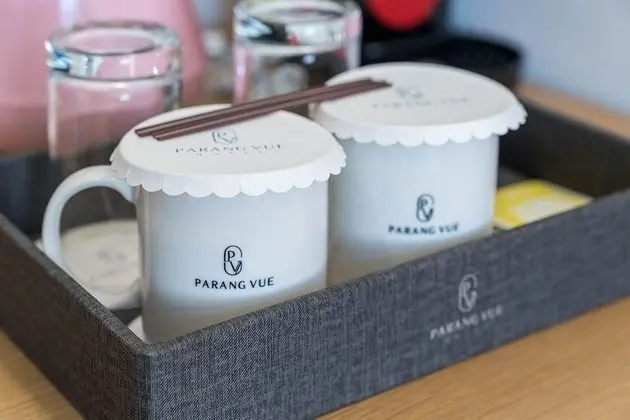 Deluxe Tek Büyük Yataklı Oda, Kısmi Deniz Manzarası