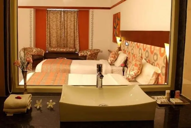 Comfort Tek Büyük veya İki Ayrı Yataklı Oda