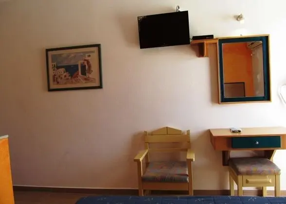 Twin Studio