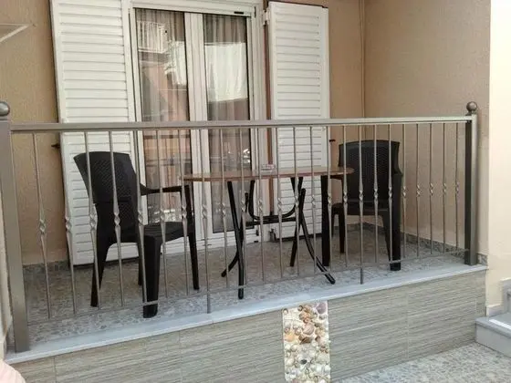 Tek Büyük Yataklı Oda, Balkon