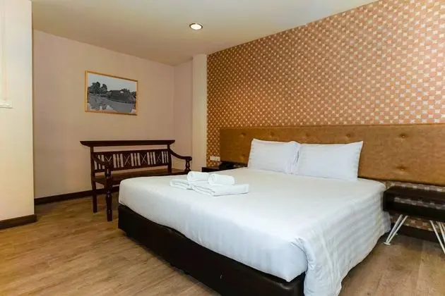 Parasol Standard Room
