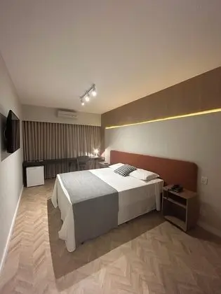 Luxury Tek Büyük Yataklı Oda