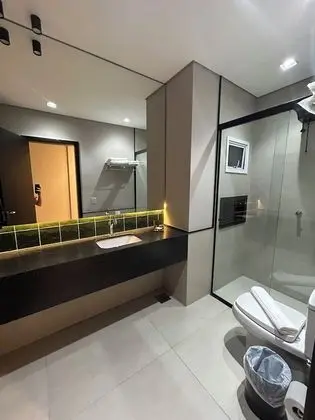 Luxury Tek Büyük Yataklı Oda