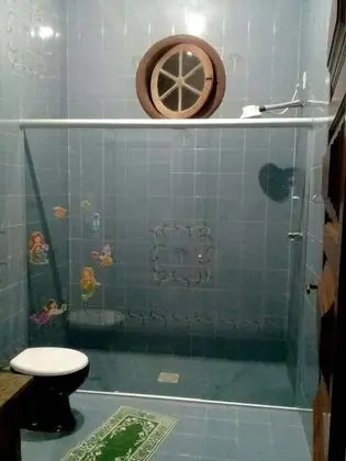 Dormitório compartilhado econômico, Dormitório misto  (2)