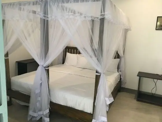 Deluxe Tek Büyük Yataklı Oda, 1 Yatak Odası, Sigara İçilebilir, Bahçe Manzaralı