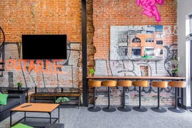 Signature Ortak Ranzalı Oda, Sadece kadınlar için