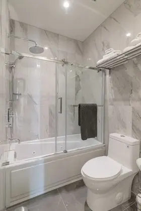 Çatı Katı (Loft), 3 Yatak Odası (201)
