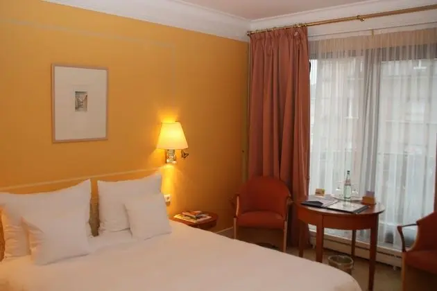 Comfort Tek Büyük Yataklı Oda