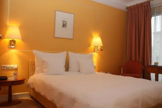 Comfort Tek Büyük Yataklı Oda