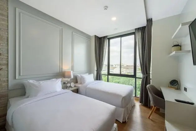 Parc Pool View Suite
