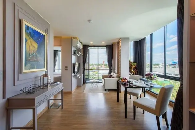 Parc Pool View Suite