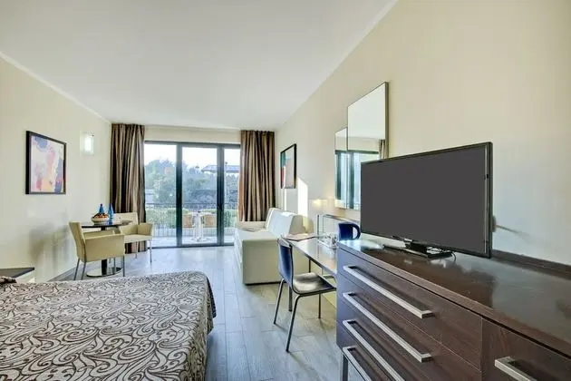 Economy Tek Büyük veya İki Ayrı Yataklı Oda (Main or Annex Building)