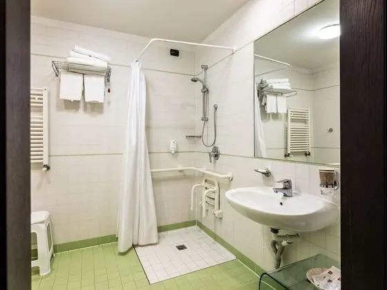 Economy Tek Büyük veya İki Ayrı Yataklı Oda (Main or Annex Building)