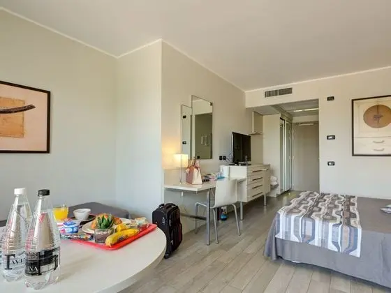 Quintuple Room (Main Building)