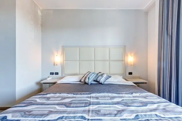 Standard Tek Büyük veya İki Ayrı Yataklı Oda (Main Building)