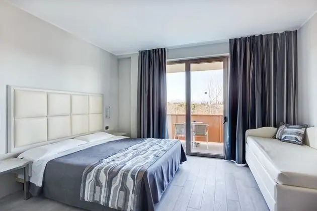 Standard Tek Büyük veya İki Ayrı Yataklı Oda (Main Building)