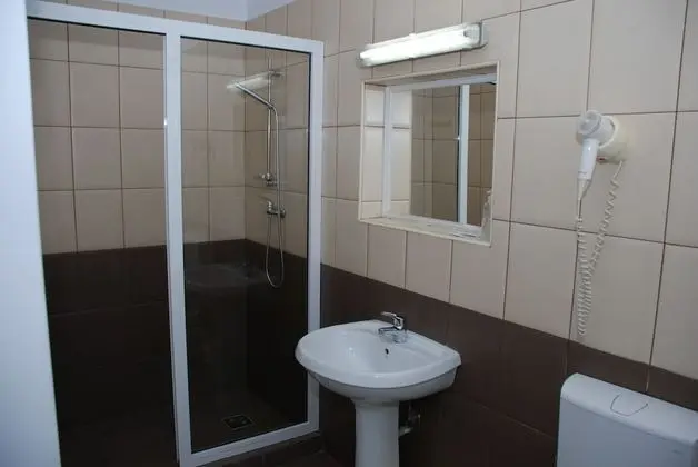 Economy Tek Büyük Yataklı Oda