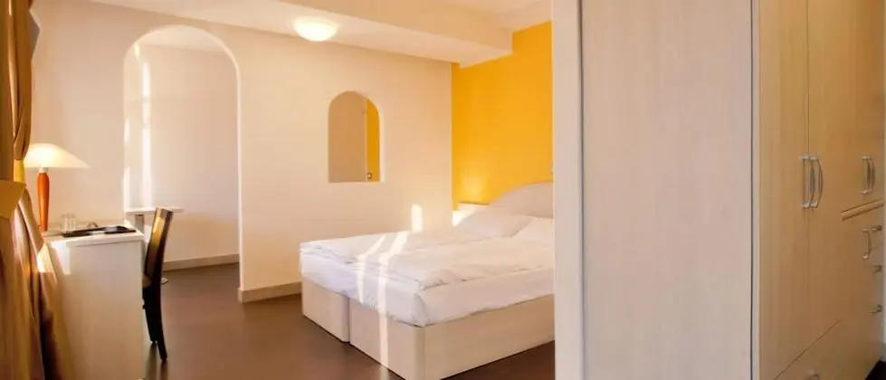 Standard Tek Büyük veya İki Ayrı Yataklı Oda