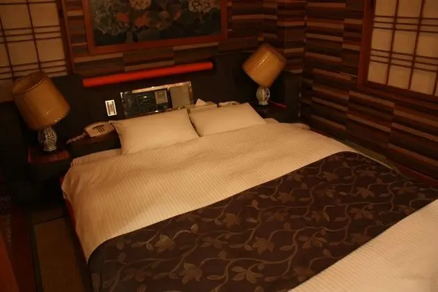 Standard Tek Büyük Yataklı Oda, Sigara İçilebilir (After 8pm Check-in & one night only)