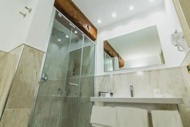 Family Üç Kişilik Oda, 1 Yatak Odası, Banyolu/Duşlu, Bahçe Manzaralı