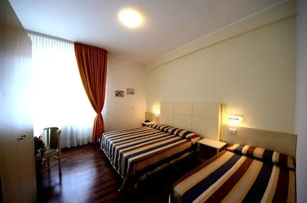 Standard Tek Büyük veya İki Ayrı Yataklı Oda