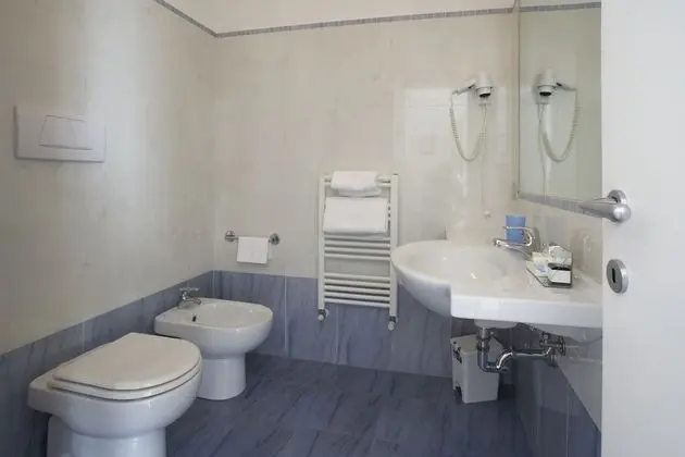 Standard Tek Büyük veya İki Ayrı Yataklı Oda