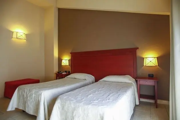 Tek Büyük veya İki Ayrı Yataklı Oda