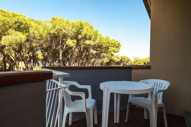 Classic Tek Büyük veya İki Ayrı Yataklı Oda, Balkon, Bahçe Manzaralı