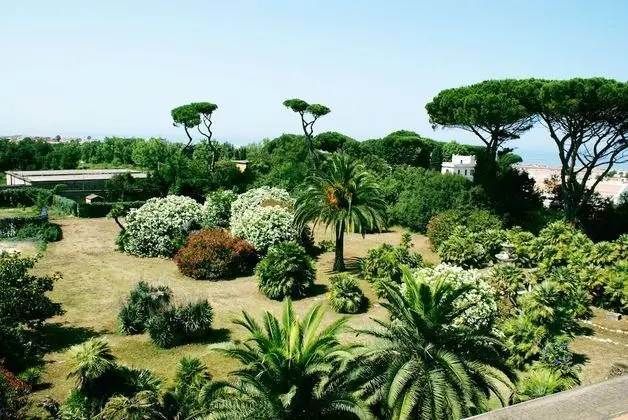 Tek Büyük veya İki Ayrı Yataklı Oda, Sigara İçilmez (Garden)
