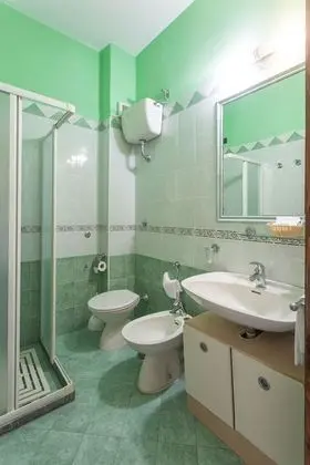 Standard Dört Kişilik Oda