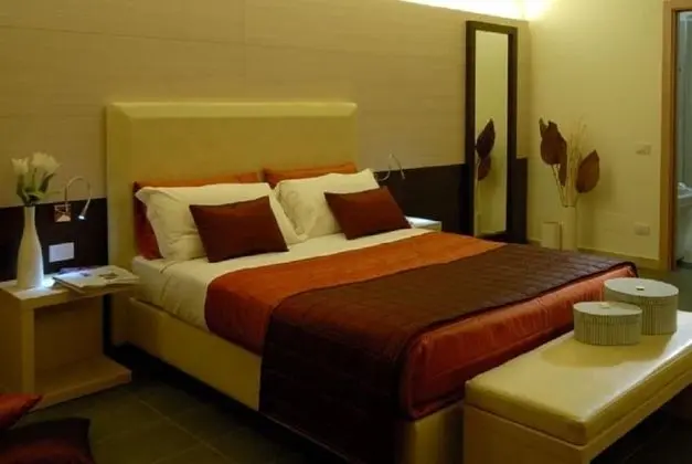 Standard Tek Büyük Yataklı Oda