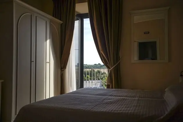 Classic Tek Büyük Yataklı Oda